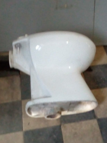 Inodoro Apenas Fisurada Adentro 0