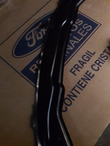 Panel Bajo Rejilla Capot Parabrisas Ecosport Fiesta 2002 /12 1