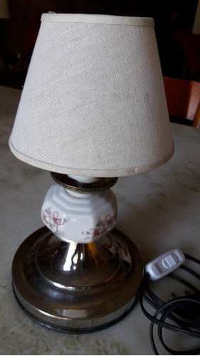 Portatil,lampara De Mesa De Metal Y Porcelana C/instalacion 0