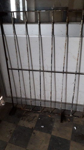 Reja Hierro En Planchuela Y Varilla 86cm X 112 Cm 0