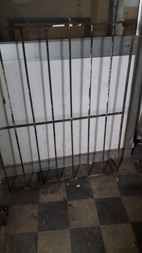 Reja Hierro En Planchuela Y Varilla 86cm X 112 Cm 1