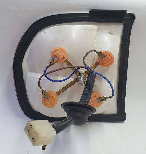 Plastico De Farol Trasero Auto Peugeot 504 Derecho 1
