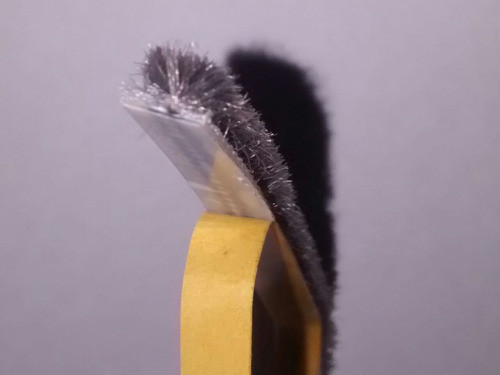 Burlete Felpa Autoadhesivo Puertas Y Ventanas X 10 Mts 0