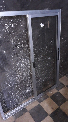 Ventana Corrediza Aluminiio Incompleta Le Falta Una Hoja Con 0