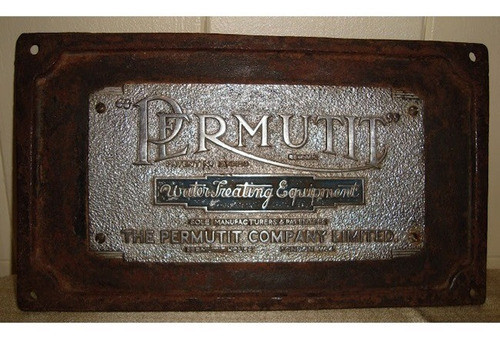 Antigua Placa De Hierro De  The Permutit Company Ltd  London 0