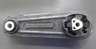Soporte Del Izq 06 Biela Nissan Sentra B16 08-08 0