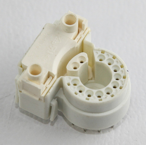 Zocalo Para Tubo Tv Cuello Fino 9 Contactos Variedad Htec 1