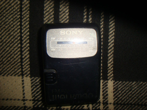 Sony AM/FM Radio SRF 220 Credit Card Size