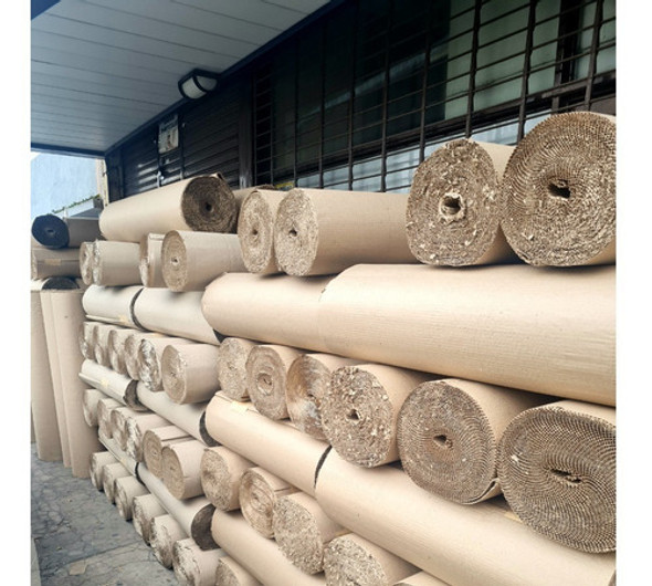 Rollo De Carton Corrugado 90 Cm X 30 Mt Papelera Bustamante 1