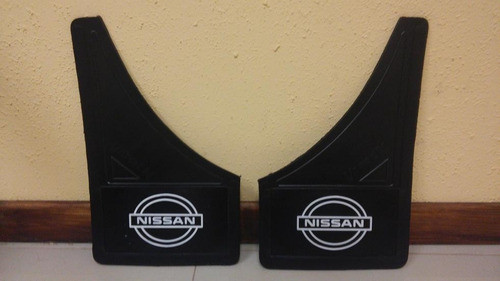 Barreros Para Autos Nissan Juego Trasero 1