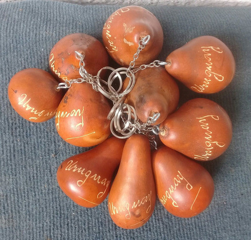 Lote De 10 Llaveros Mates Pera Miniatura Uruguay. 1
