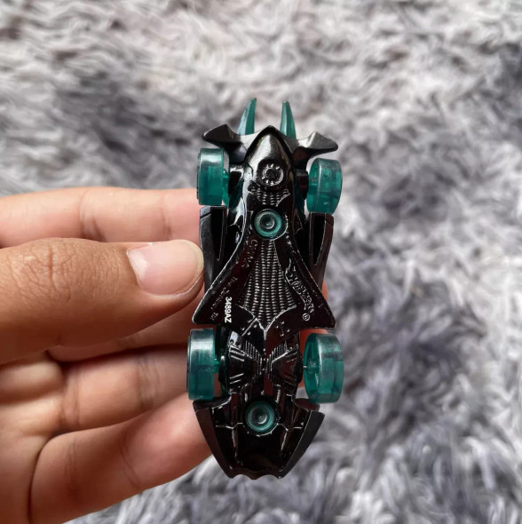 Hot Wheels Battle Force 5 - The Zentner Complete Loose 1:64 (Used) – 2010 Collectible Car with Accessories