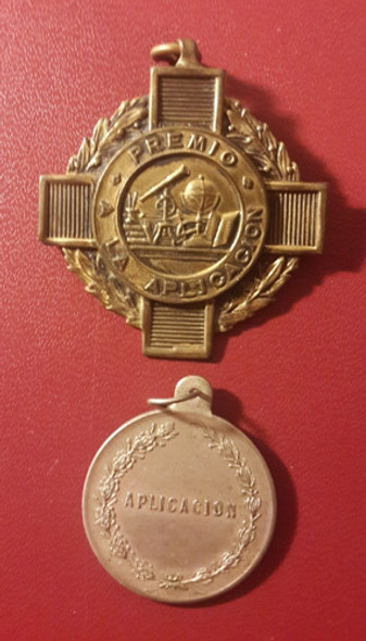 2 Medallas Antiguas Premio A La Aplicación, Ne072 0 2 Medallas Antiguas Premio A La Aplicación, Ne072 0