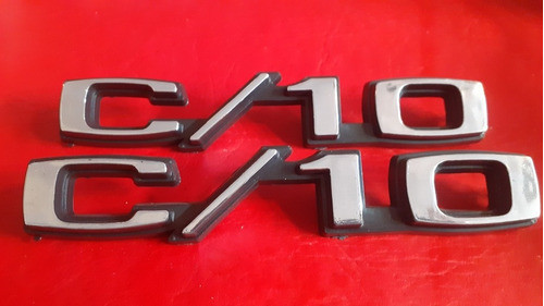 Kit X2 Insignia Pick Up Chevrolet C/10 67/73 Lateral 1