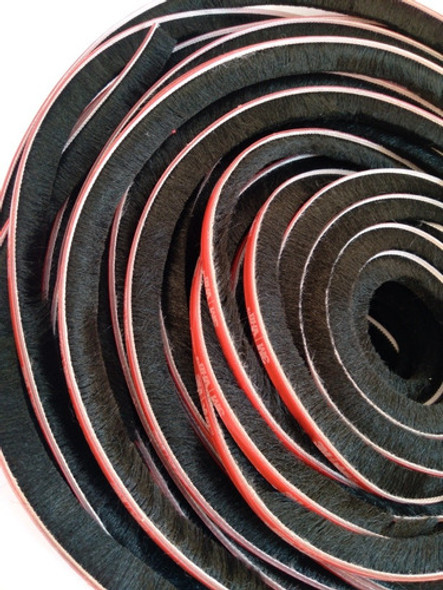 Veda Fresta Fita Adesiva Veda Porta E Janela 7x10. Pt 10 Mt 1