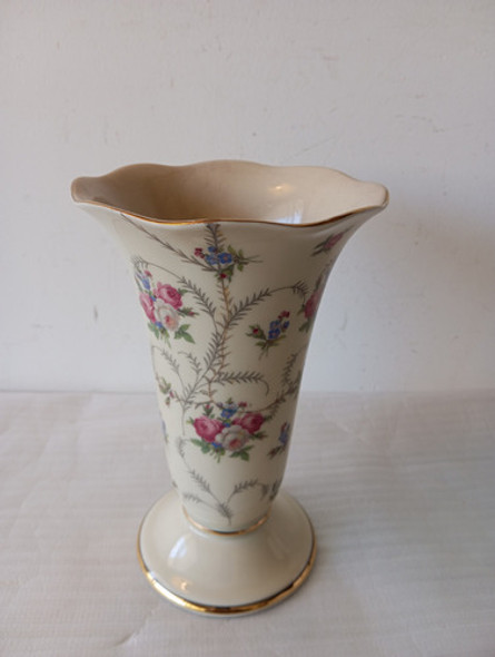 Antiguo Florero En Porcelana Alemana  Bavaria - 20 Cms 0