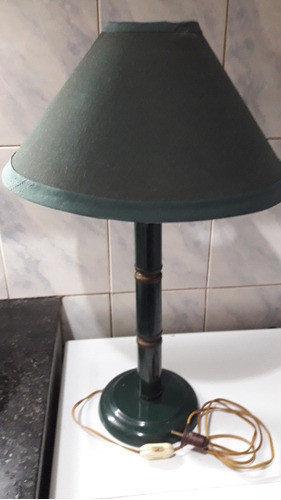 Lampara De Mesa Metal Verde C/instalacion Y Pantalla 0