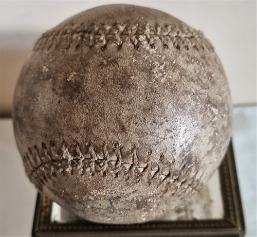 Antigua Pelota De Beisbol Cuero. M 1