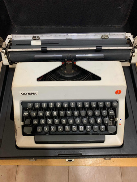 Maquina De Escribir Olympia Sm9 1