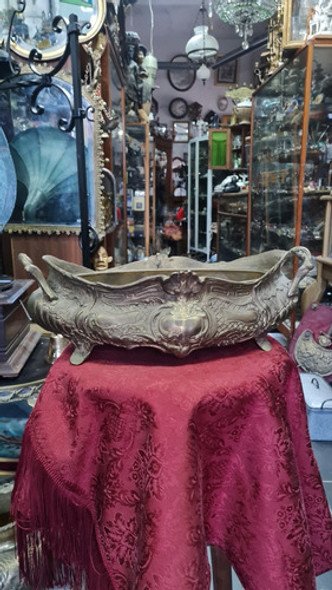 Antigua Jardinera De Bronce Fundido 1 Antigua Jardinera De Bronce Fundido 1