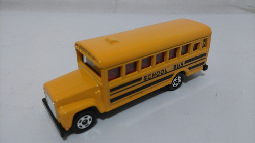 Carpenter School Bus 1:108 Tomica Milouhobbies A1919 1