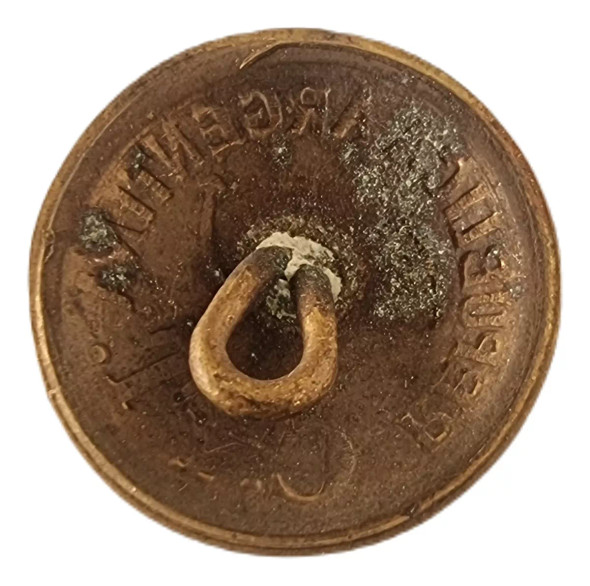 Antique Postal Uniform Button – Vintage Mail Carrier Badge – Correos & Telecommunications Collectible (Used)