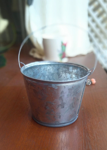 Portamaceta Balde Con Manija De Zinc 13x10 1
