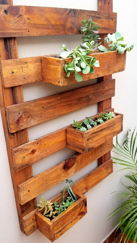 Jardin Vertical Madera Con Canteros 1