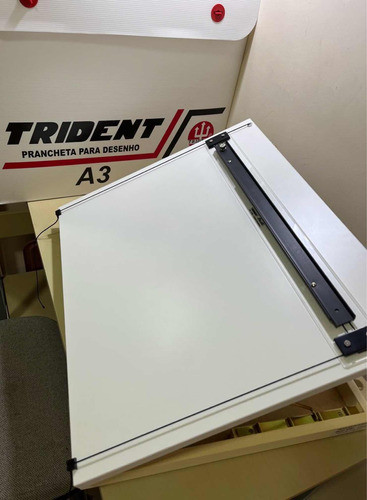 Prancheta Trident A3 Pouquíssimo Uso 0