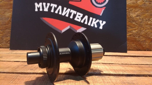 Maza Trasera Rival 142x12 Rulemanes Center Lock 32 Agujeros 1