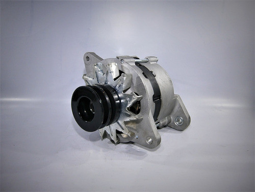 Alternador Toyota Hilux 2.4/ Doble Polea Con Regulador 1