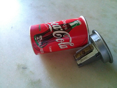 Coca Cola Sacapunta Forma Latita,germany 1