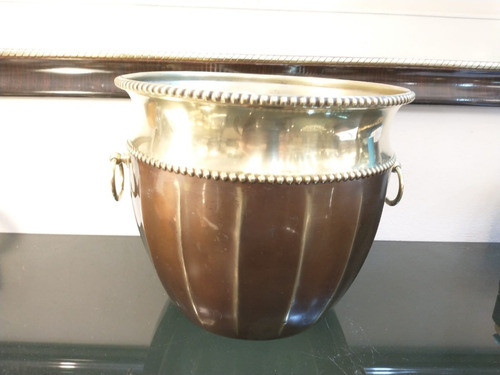 Antiguo Porta Macetas De Bronce Aleman 0