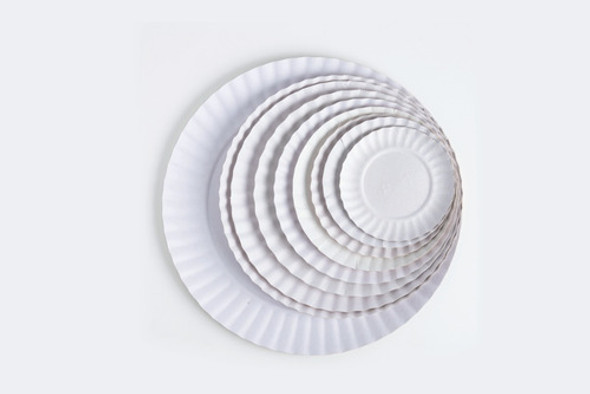Prato De Papelão Branco 04 - 20,0 Cm - 100 Unidades 0 Prato De Papelão Branco 04 - 20,0 Cm - 100 Unidades 0