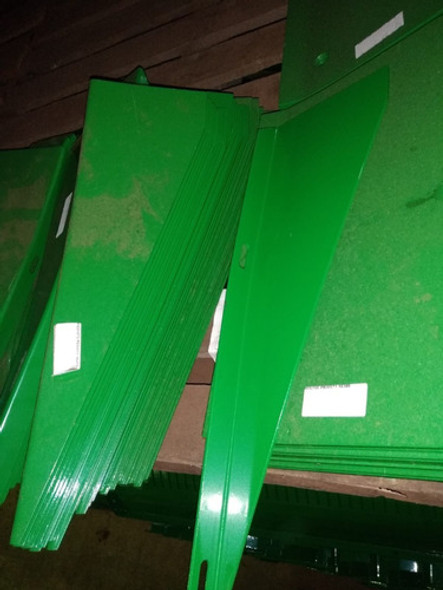 H204776 Hxe36445 - Defletor Esquerdo Distr De Palhas 0