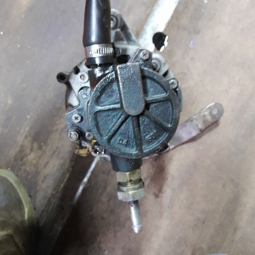 Hyundai H100 Alternador Con Bomba De Vacío 1