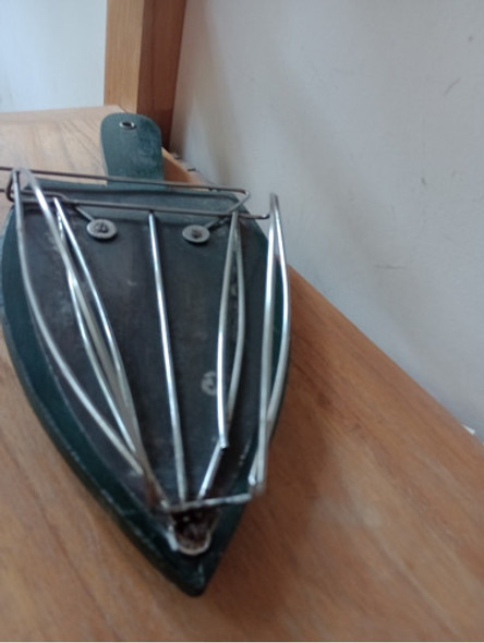 Soporte Para Plancha Retro En Madera Base De Metal Y Acero 0