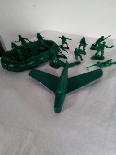 Lote De 11 Soldaditos  Más Un Avión Y Una Balsa 1
