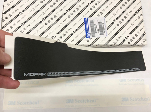 Protector De Zocalo Puerta Delantera Fiat Cronos Original 1