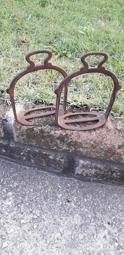 Juego De Estribos Hierro Forjado Mas De 120 Años -barbacoas 1