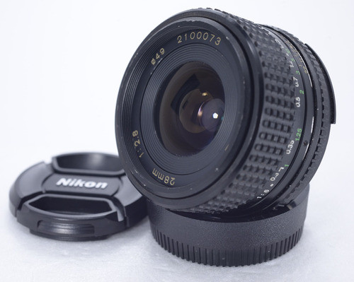 Nikon Tokina 28mm F/ 2.8 (tags 24, 35, 50) Manual Full Frame 0