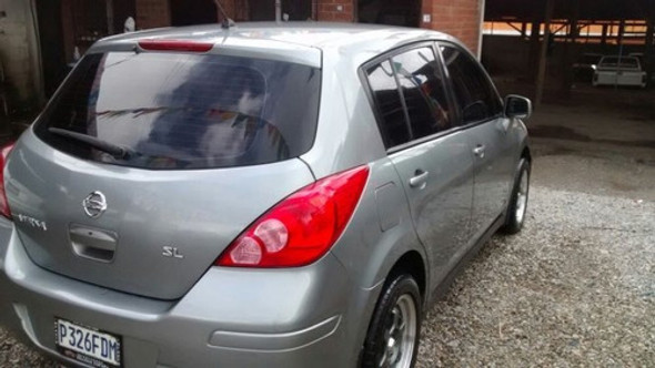 Polarizados Nissan Versa Polar Jet Lamina Johnson 0 Polarizados Nissan Versa Polar Jet Lamina Johnson 0