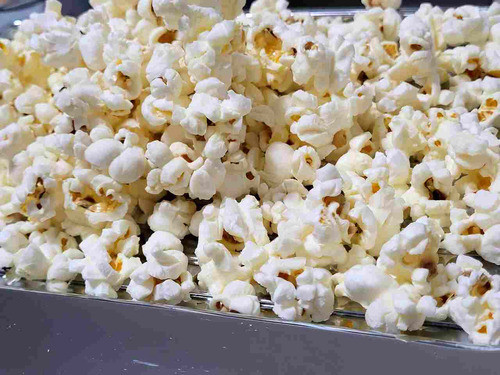 Caixa Com 120 Pipocas De Microondas Sabor Queijo Pachá 100g 1