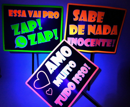 20 Plaquinha Divertida + 20 Colar Piscas + 10 Gravatas 1