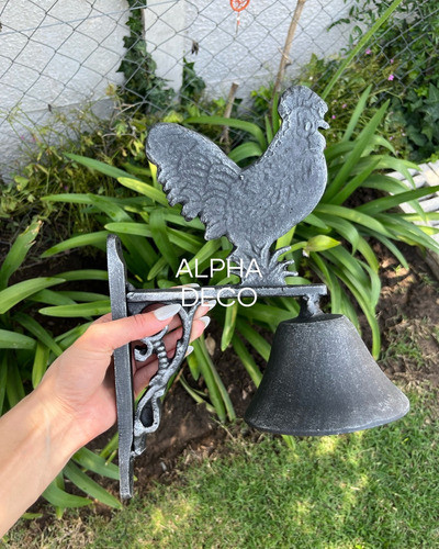 Campana Gallo Fundición En Aluminio Alpha Deco 1