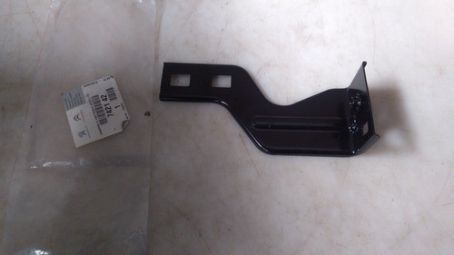 Suporte Para-choque Dianteiro Lado Direito C3 13/17 742142 1