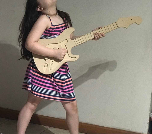Guitarra Eléctrica Juguete Ecológico De Madera - Unico !!! 0
