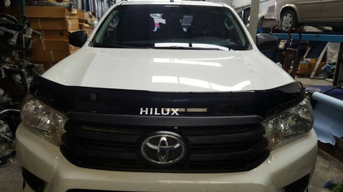 Deflector De Capo Toyota Hilux Revo 2016-2018 Con Logo 1