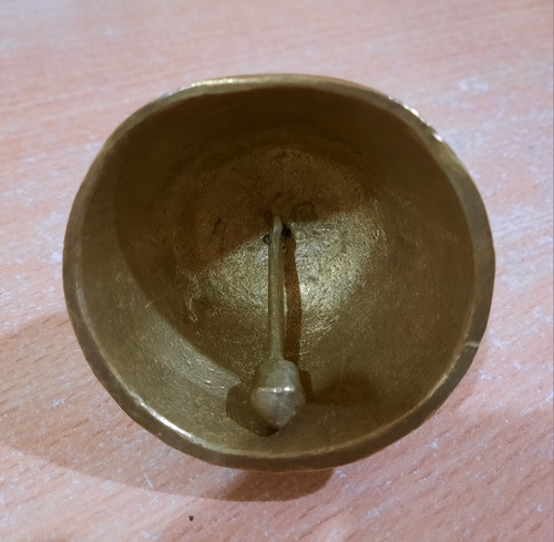 Antigua Campana De Bronce Macizo 8 Cm Alto 1