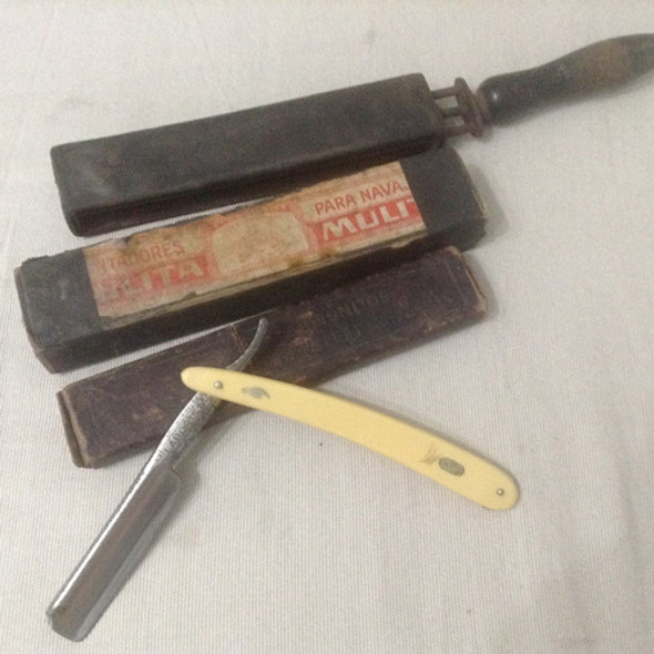 Antigua Navaja De Barbero Solingen Con Accesorios 0